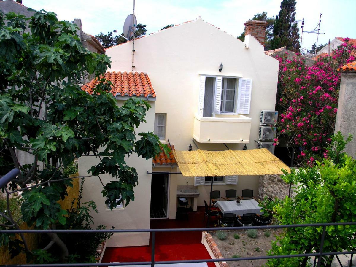 Holiday Home Lija Center 라브 외부 사진
