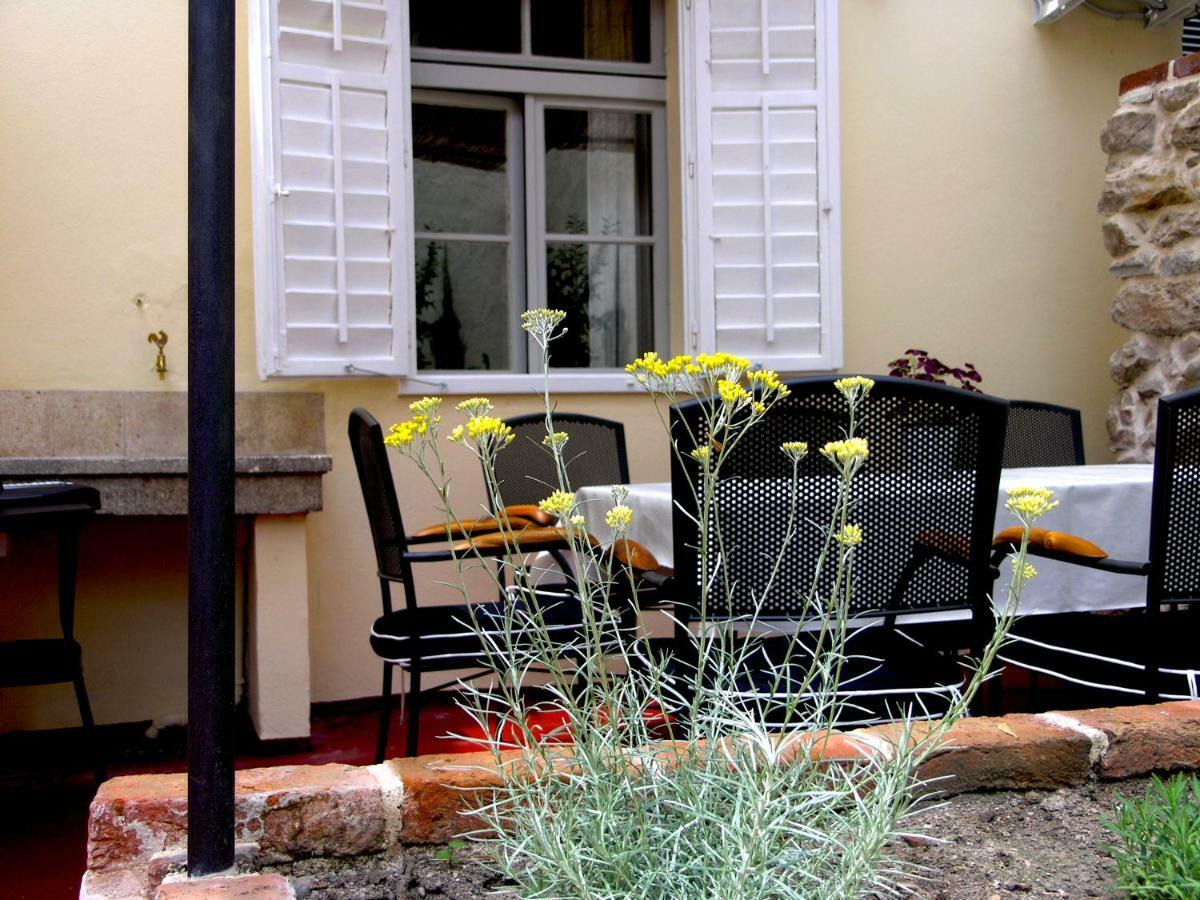 Holiday Home Lija Center 라브 외부 사진