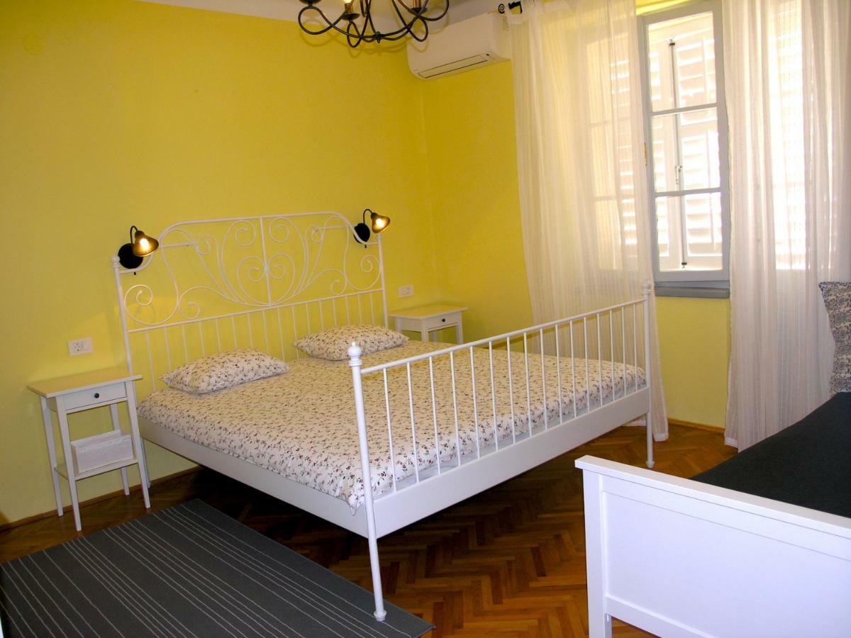 Holiday Home Lija Center 라브 외부 사진