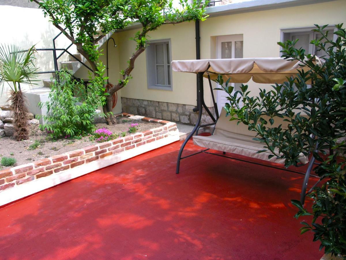 Holiday Home Lija Center 라브 외부 사진