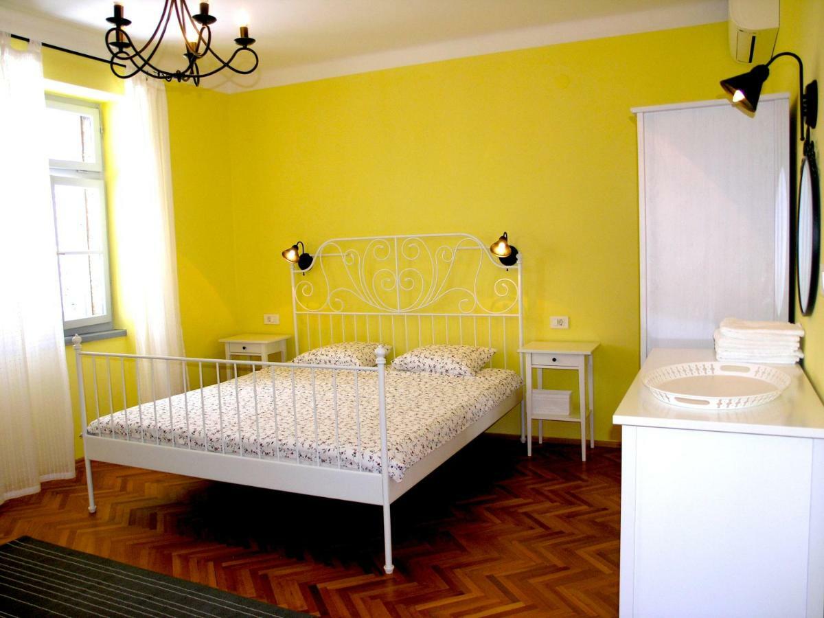 Holiday Home Lija Center 라브 외부 사진