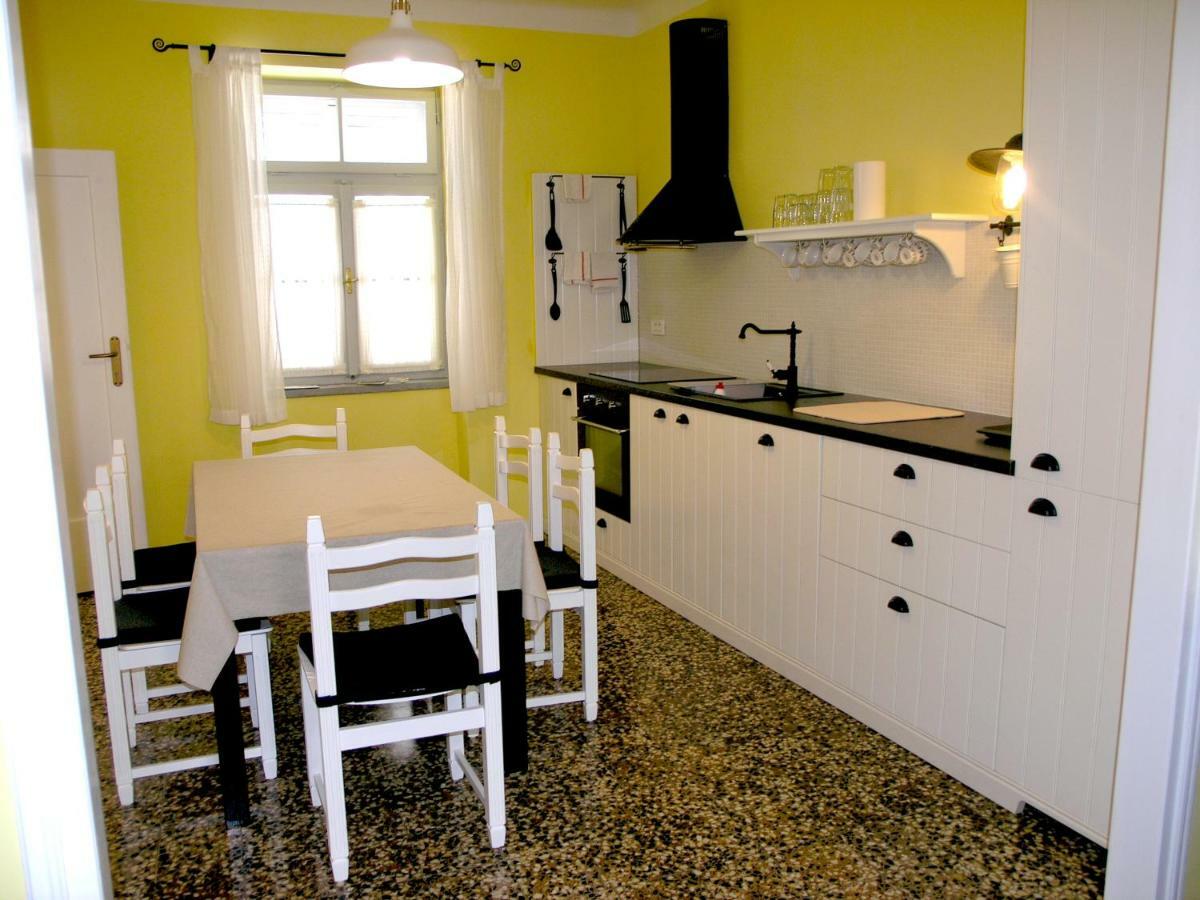 Holiday Home Lija Center 라브 외부 사진